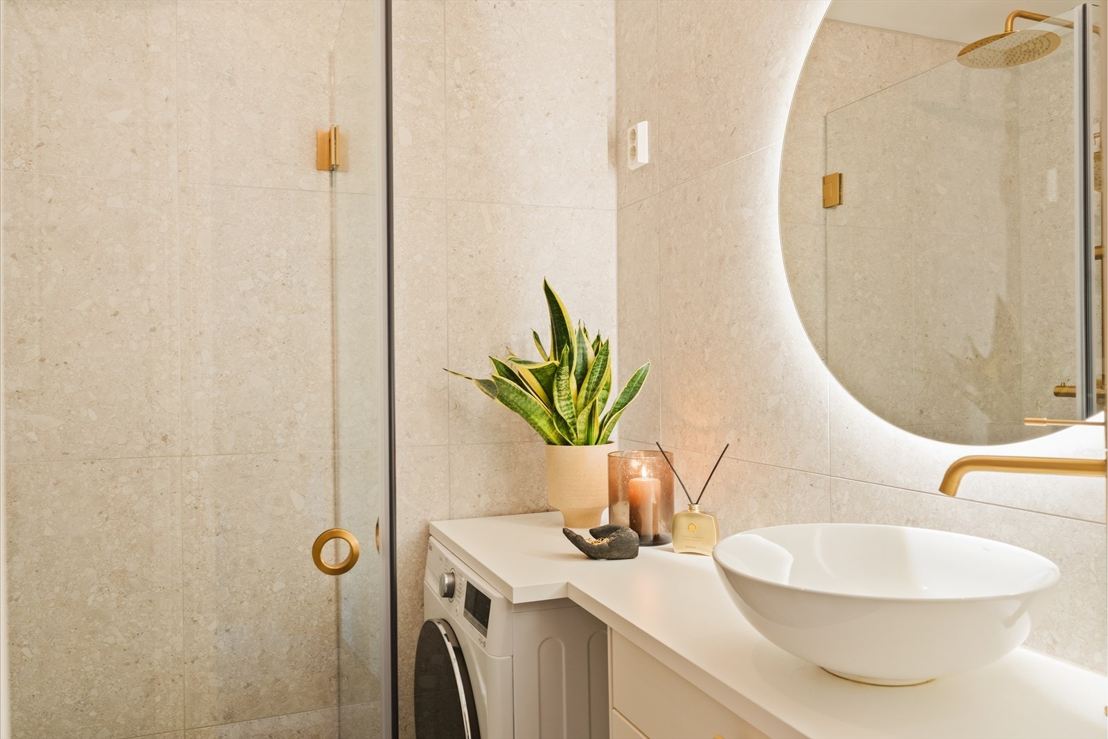 Helfliset og moderne bad oppgradert i 2024. Galleribilde