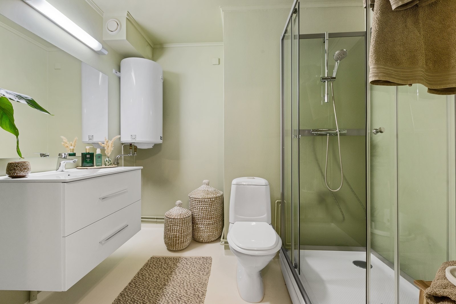 Badet har nylig blitt oppusset og malt Galleribilde