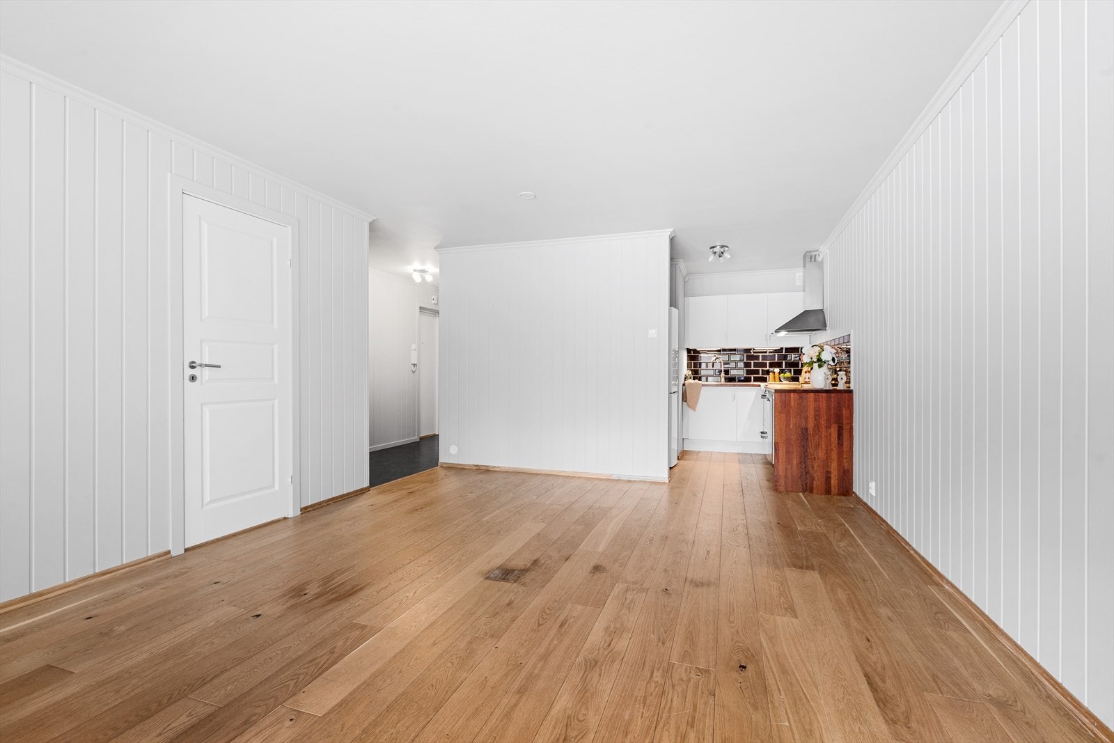 Fra stuen er det inngang til soverommet Galleribilde