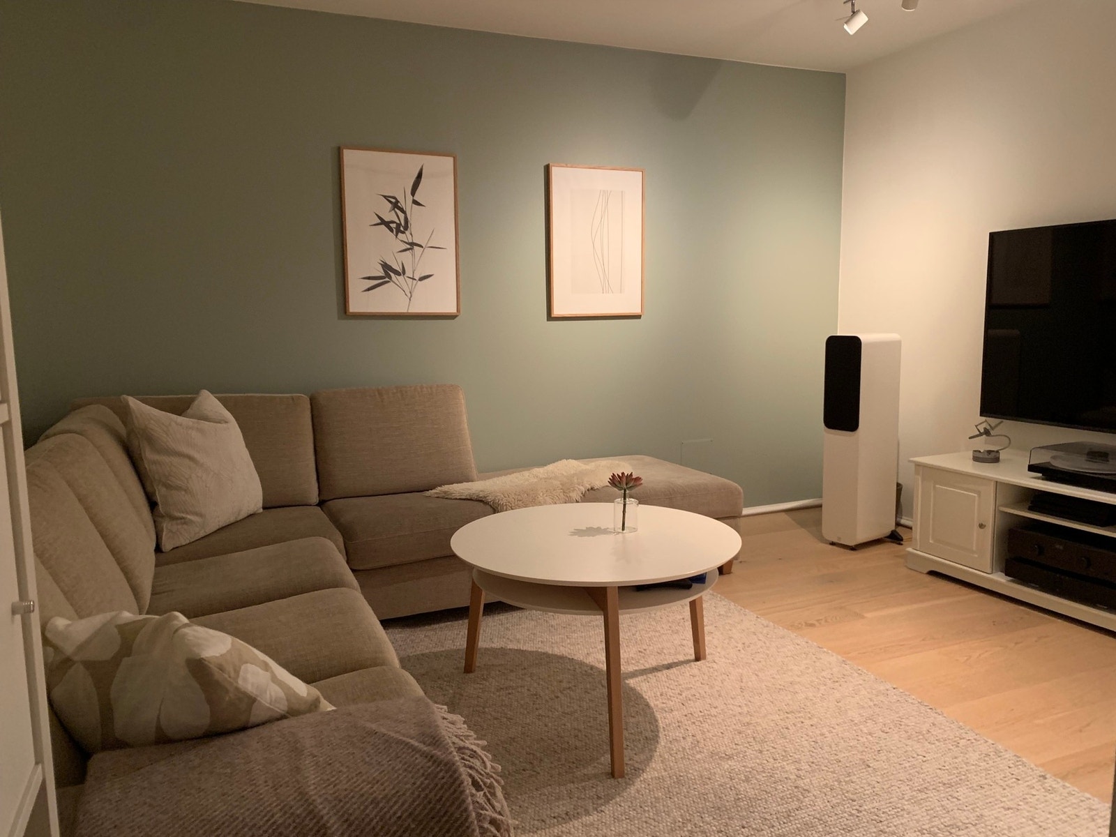 Alternativ løsning til hovedsoverommet - innredet som stue. Galleribilde