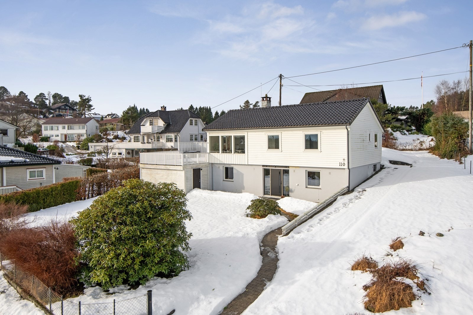 Velkommen til Dalen 110 - en vedlikeholdt enebolig med en rekke sterke kvaliteter! Galleribilde