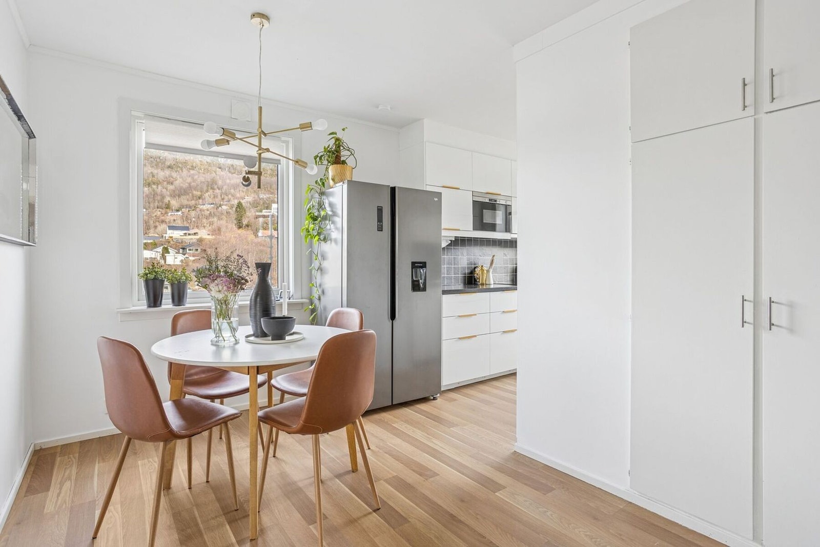 Vi beveger oss tilbake til kjøkkenet igjen. Galleribilde