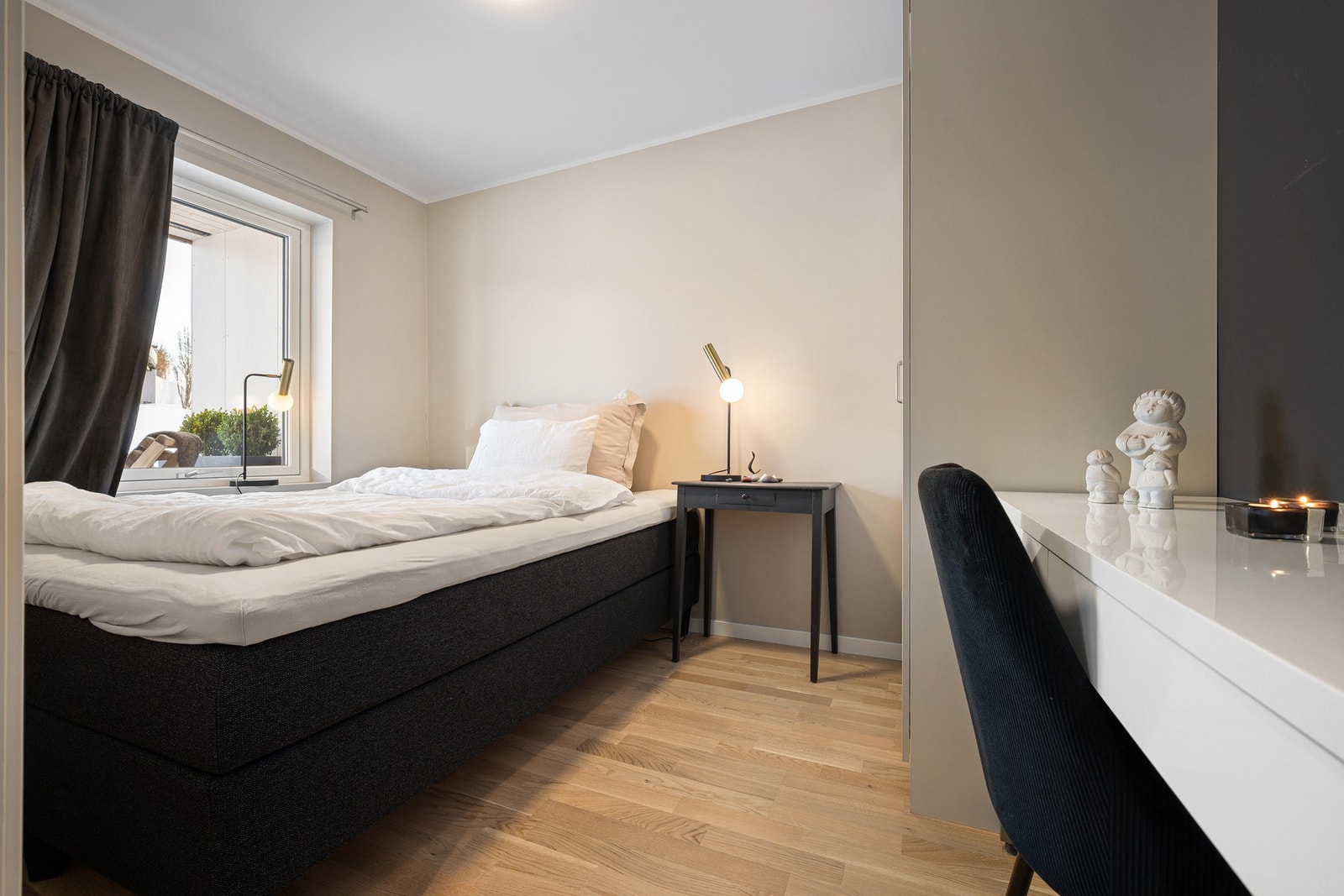 Soverom 3 - kan også benyttes som kontor, hobbyrom eller annet ønskelig! Galleribilde