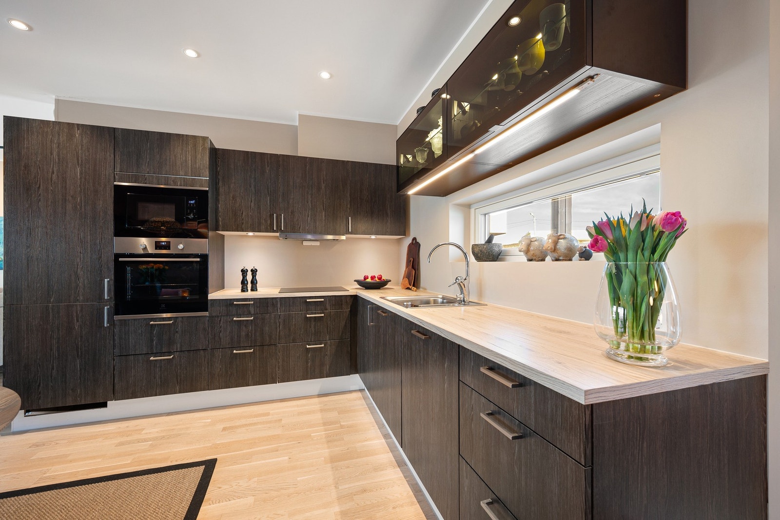 Kjøkkeninnredningen er fra HTH Galleribilde