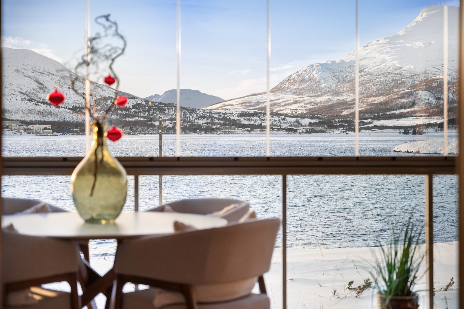 EIE Harstad v/megler Vetle Larsen har gleden av å presentere Skjærran 22D!
Foto v/Slutskyi View Galleribilde