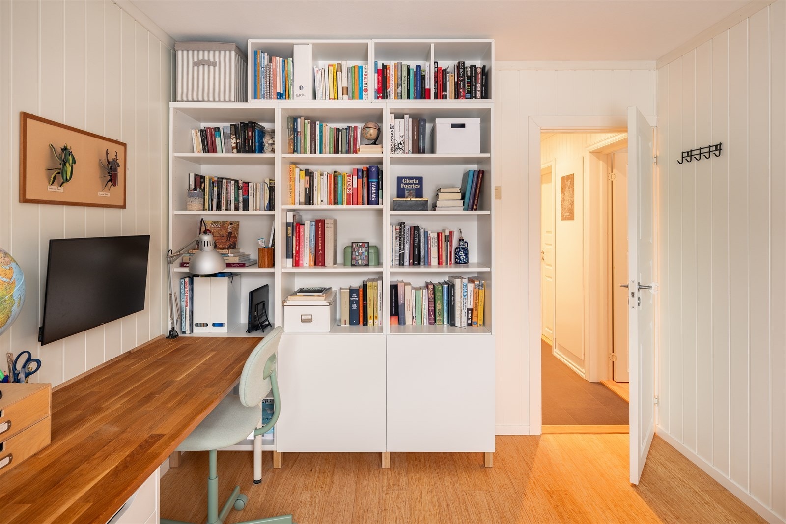 Nåværende eier benytter i dag soverommet som kontor. Galleribilde