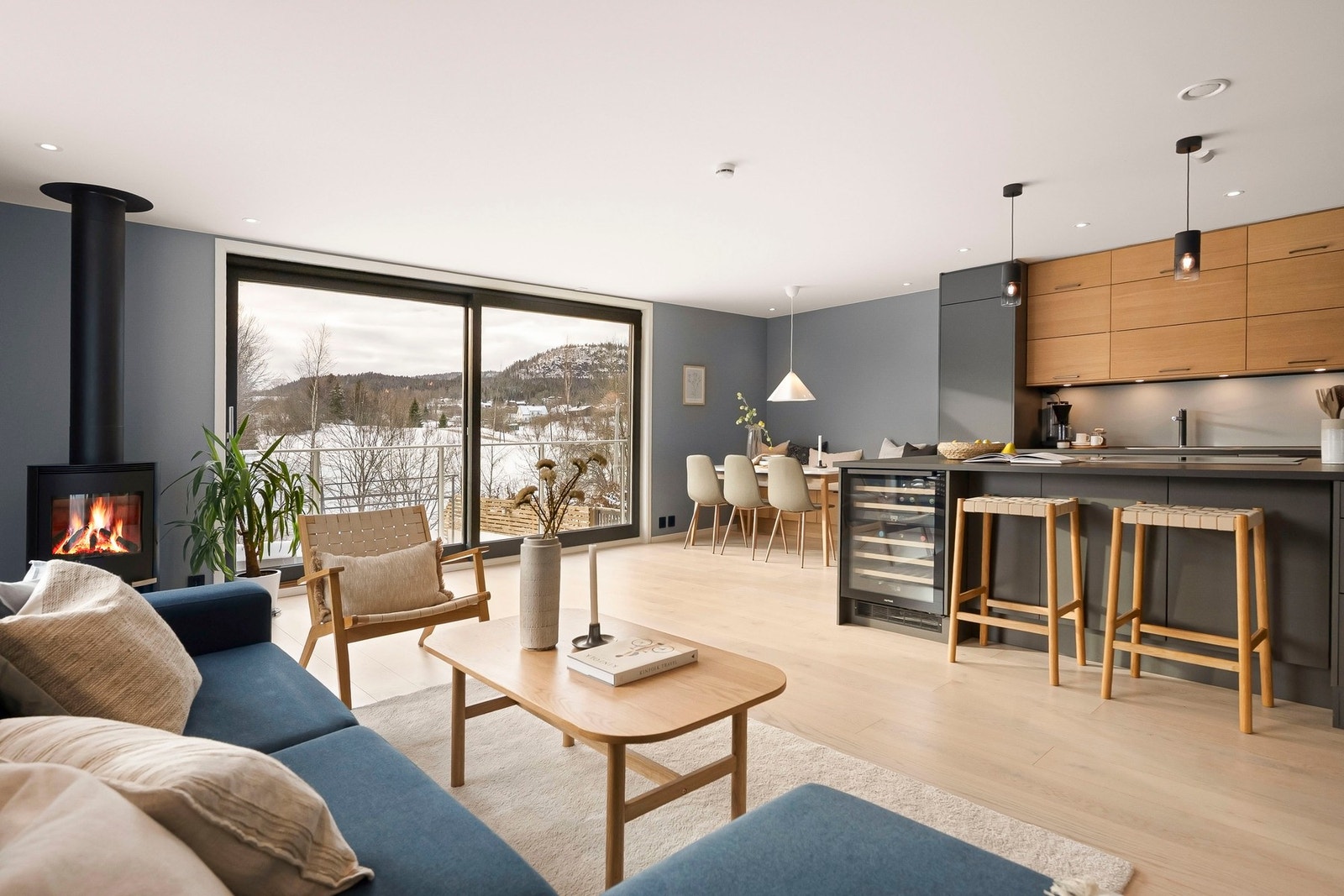 En arkitekttegnet bolig med godt gjennomtenkte løsninger og fokus på høy kvalitet og bruksglede. Galleribilde