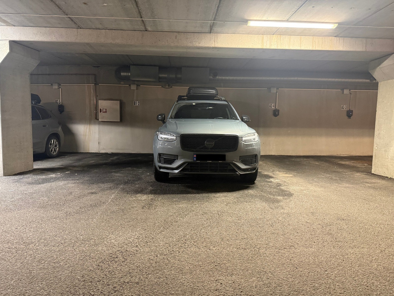 Det medfølger egen parkeringsplass i felles garasje Galleribilde