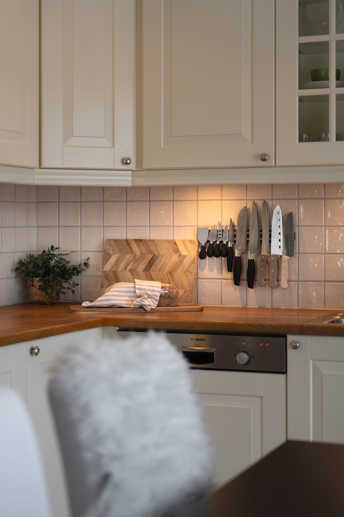 Godt med benkeplass til å trylle fram gode måltider Galleribilde