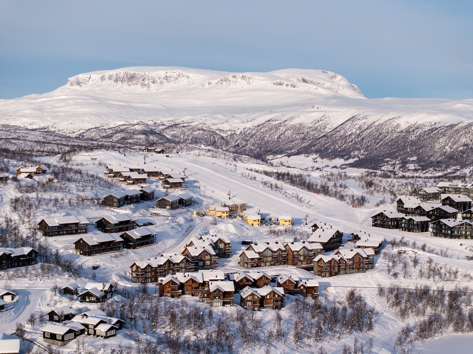 Majestetiske Hallingskarvet i bakgrunnen Galleribilde