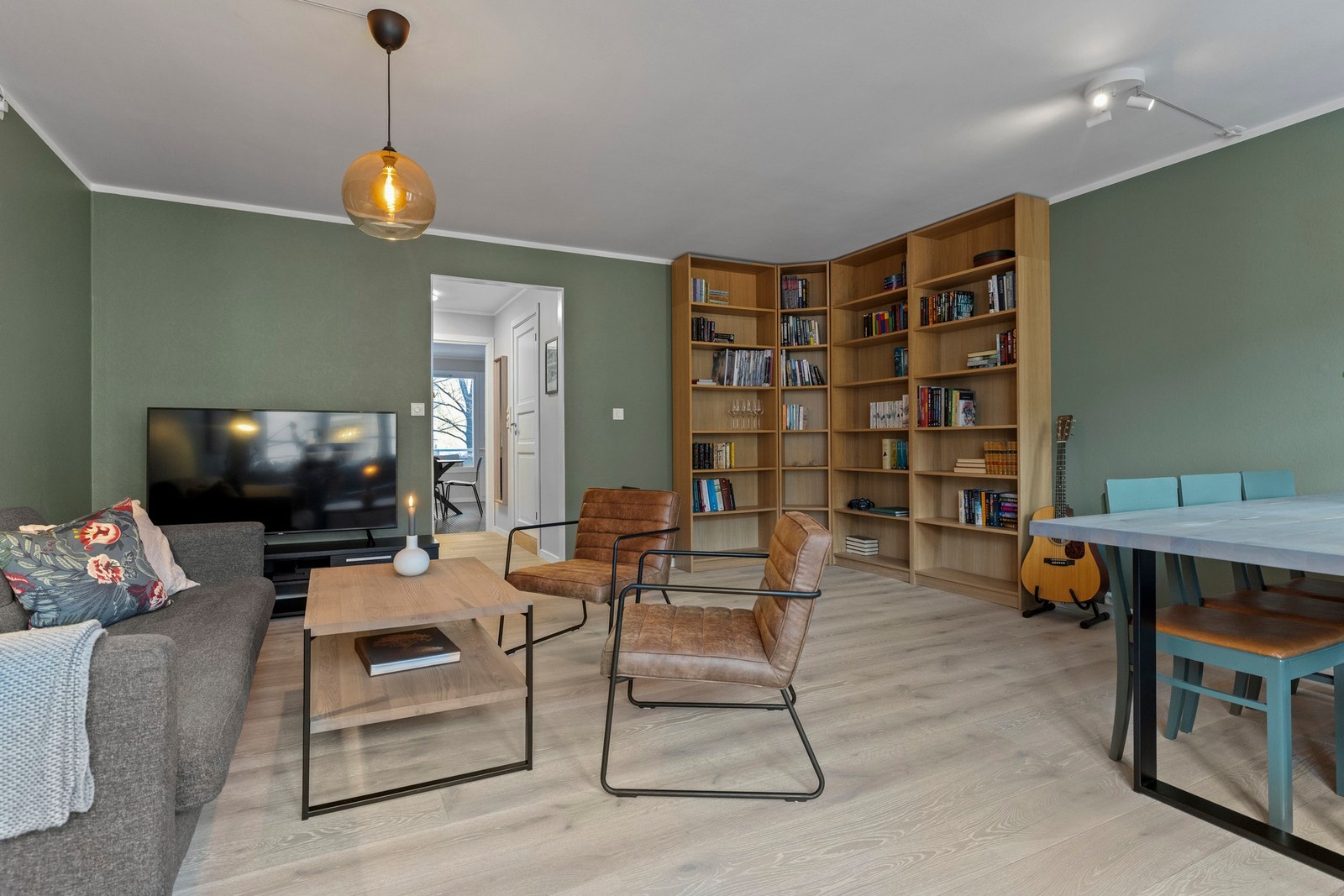 Leiligheten er gjennomgående Galleribilde