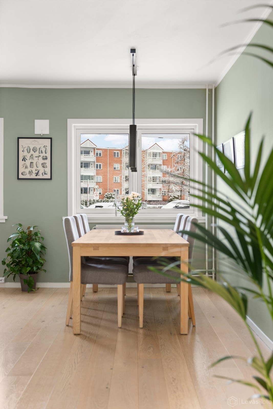 Hyggelig utsyn til flotte grøntarealer Galleribilde