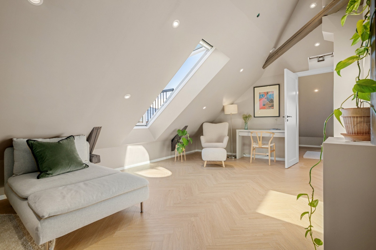 Perfekt som TV-stue, kontor eller ekstra soverom. Galleribilde