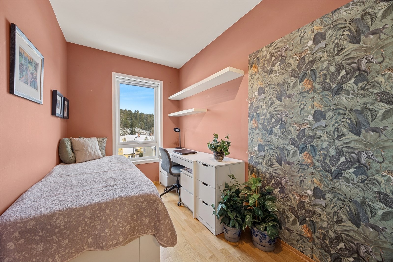 Soverommet egner seg godt som barnerom, hjemmekontor eller gjesterom. Galleribilde