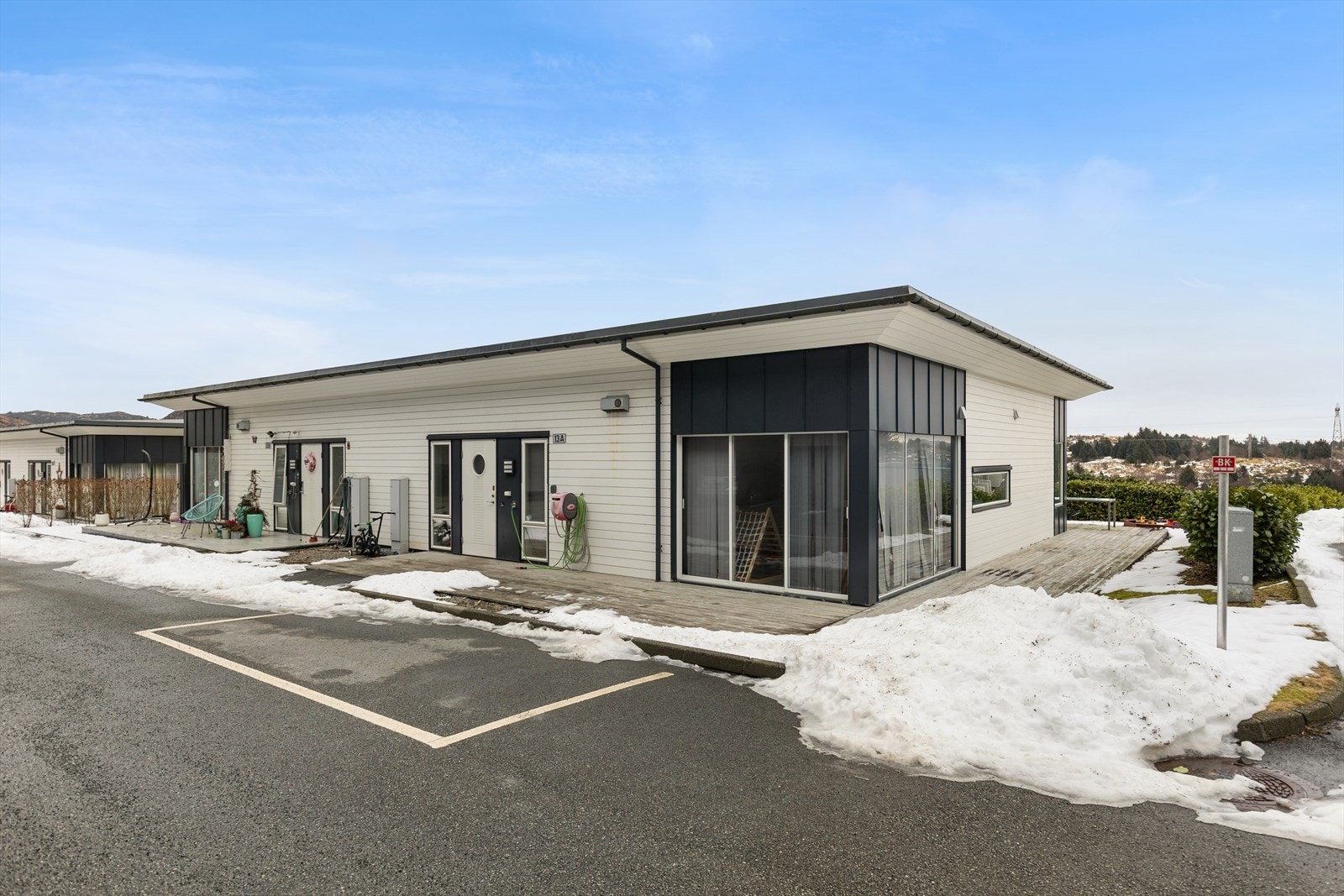 Knut Sande v/DNB Eiendom har gleden av å presentere Liabrotet 13A! Galleribilde