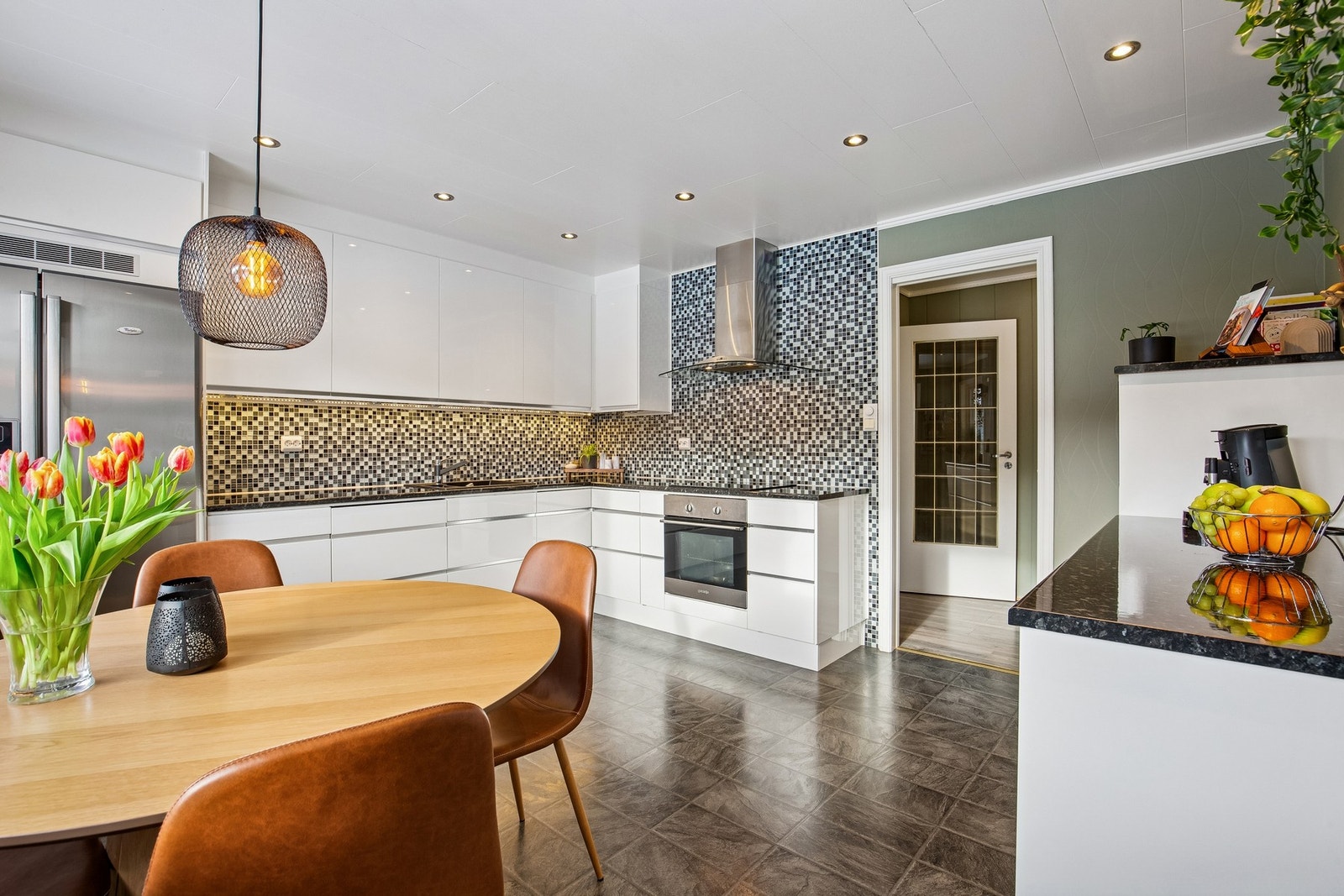 Pent og romslig kjøkken Galleribilde