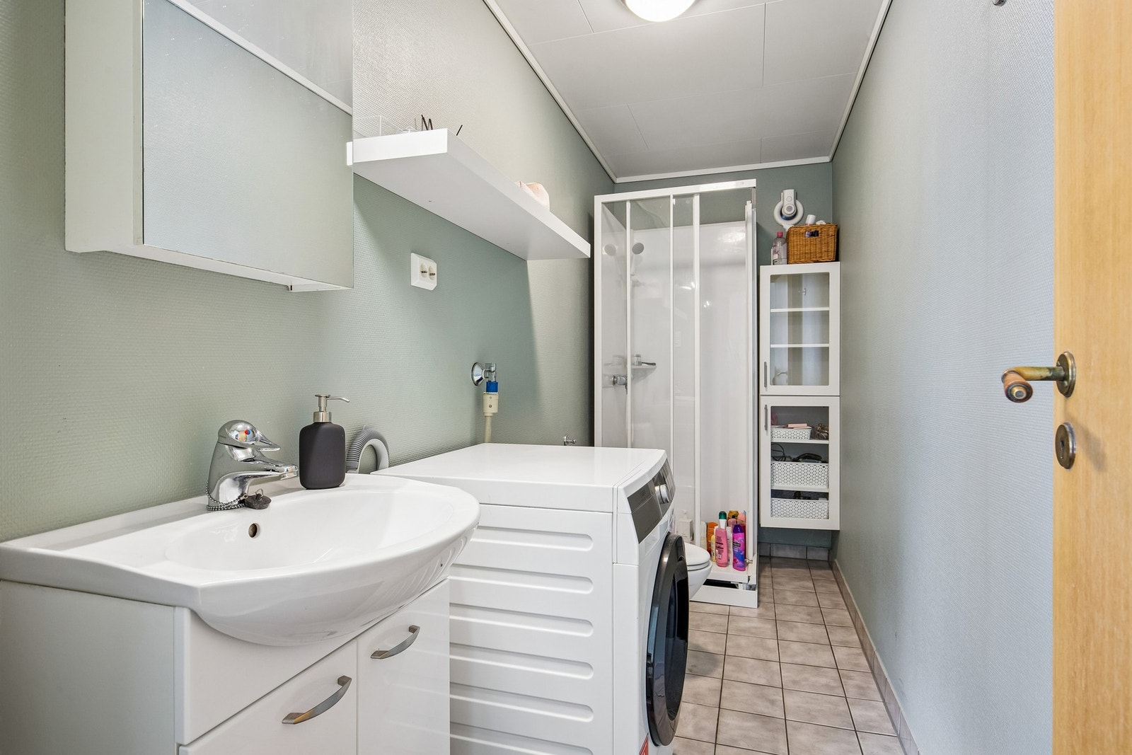 Bad i utleiedel Galleribilde