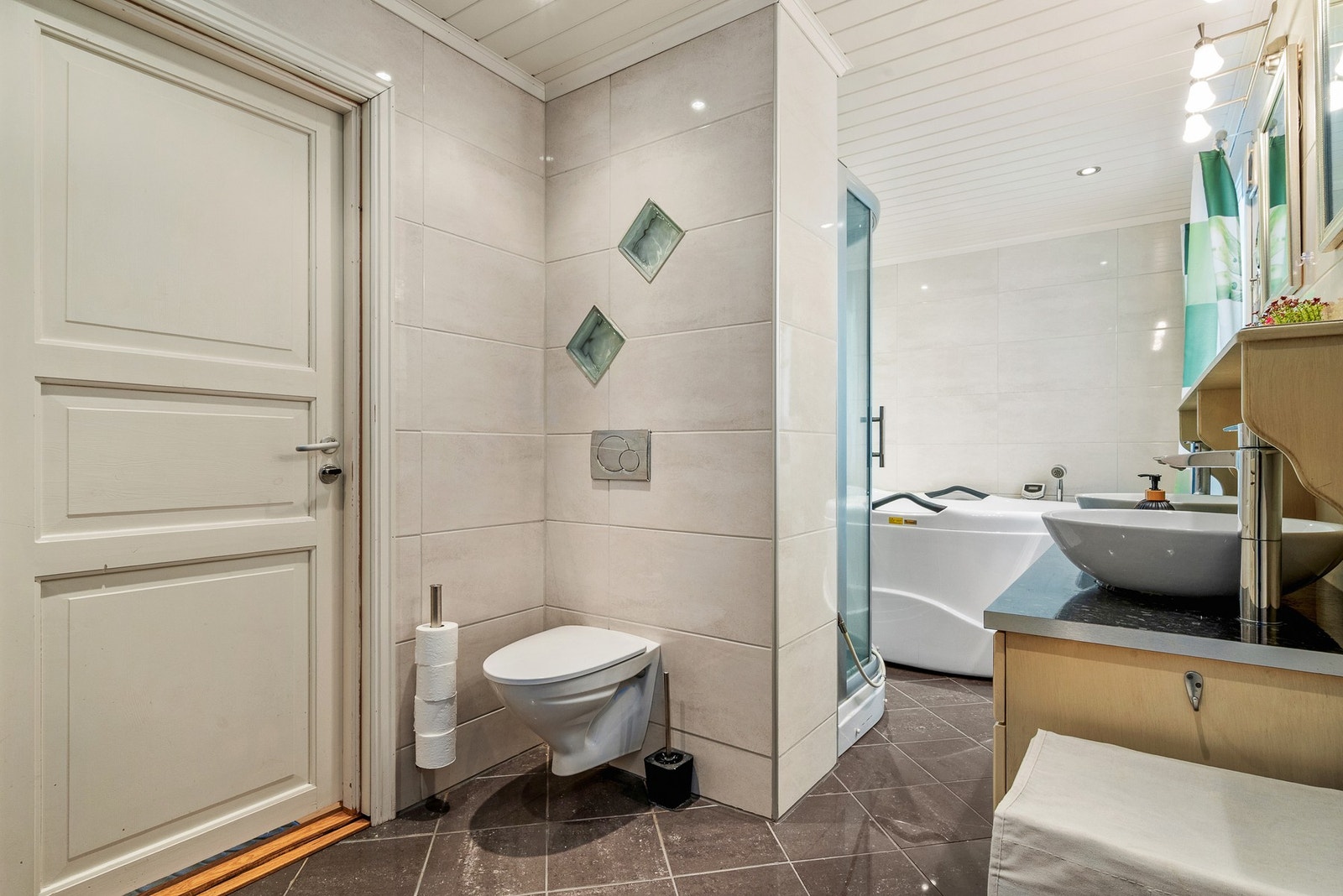 Det er også varmekabler i gulv. Galleribilde