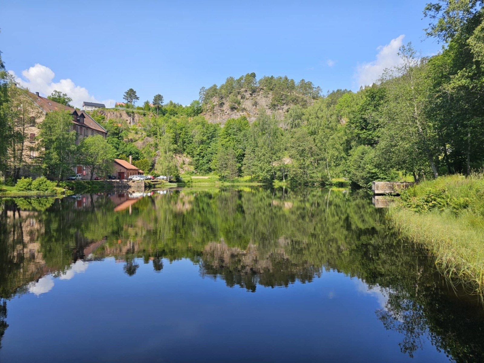 Fossekleiva ved Berger museum Galleribilde