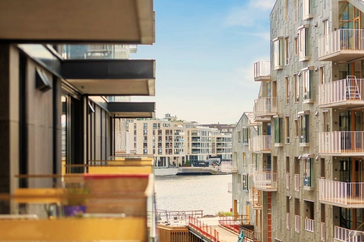 Utsikt mot både byen og fjorden er ikke alle forunt. Galleribilde