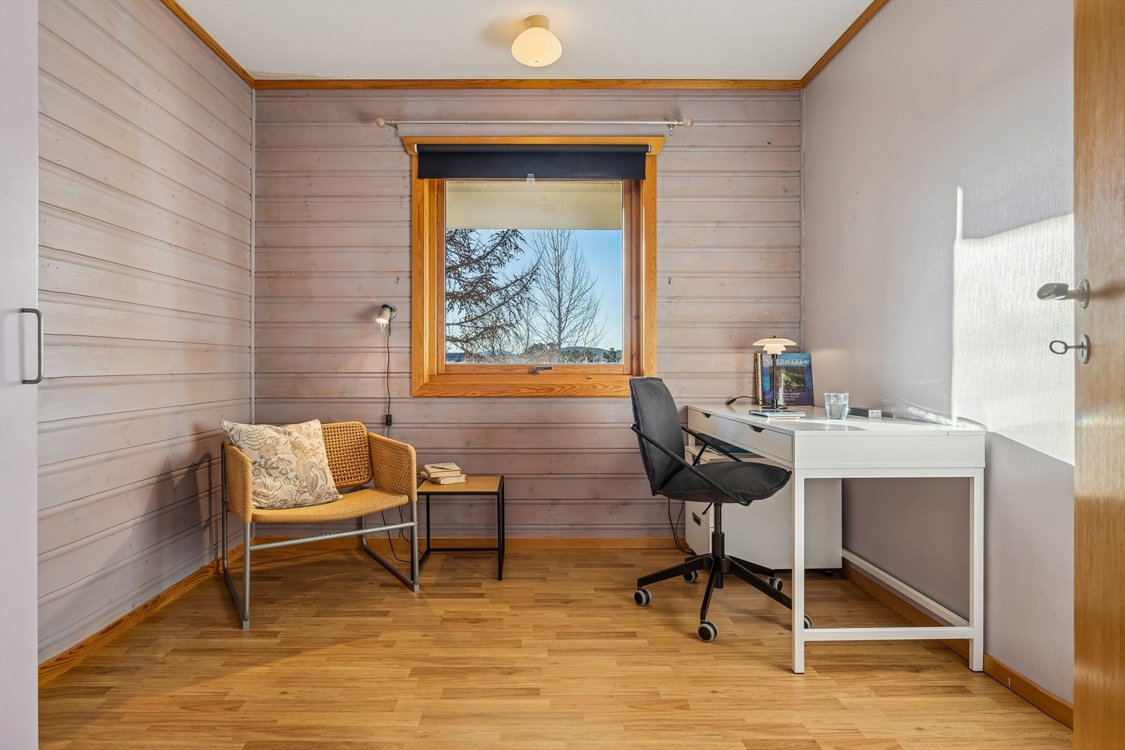 Det andre soverommet egner seg godt som kontor, gjesterom eller barnerom. Galleribilde