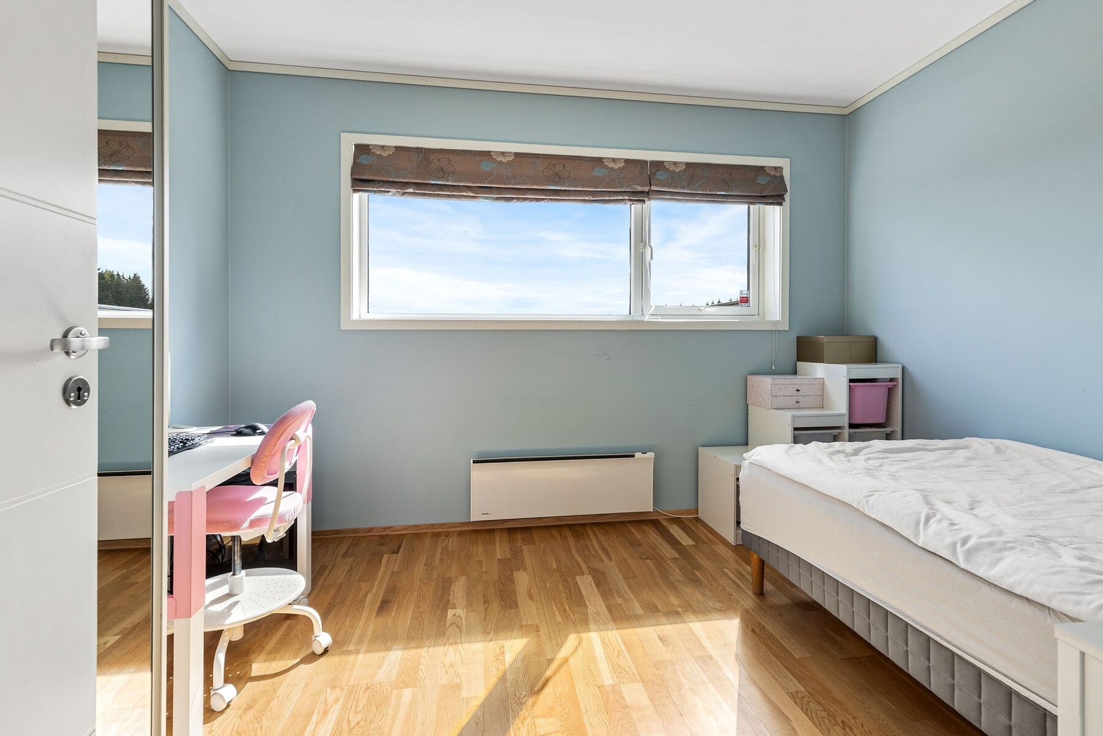 Det fjerde soverommet har lysere farger som gir en herlig romfølelse Galleribilde