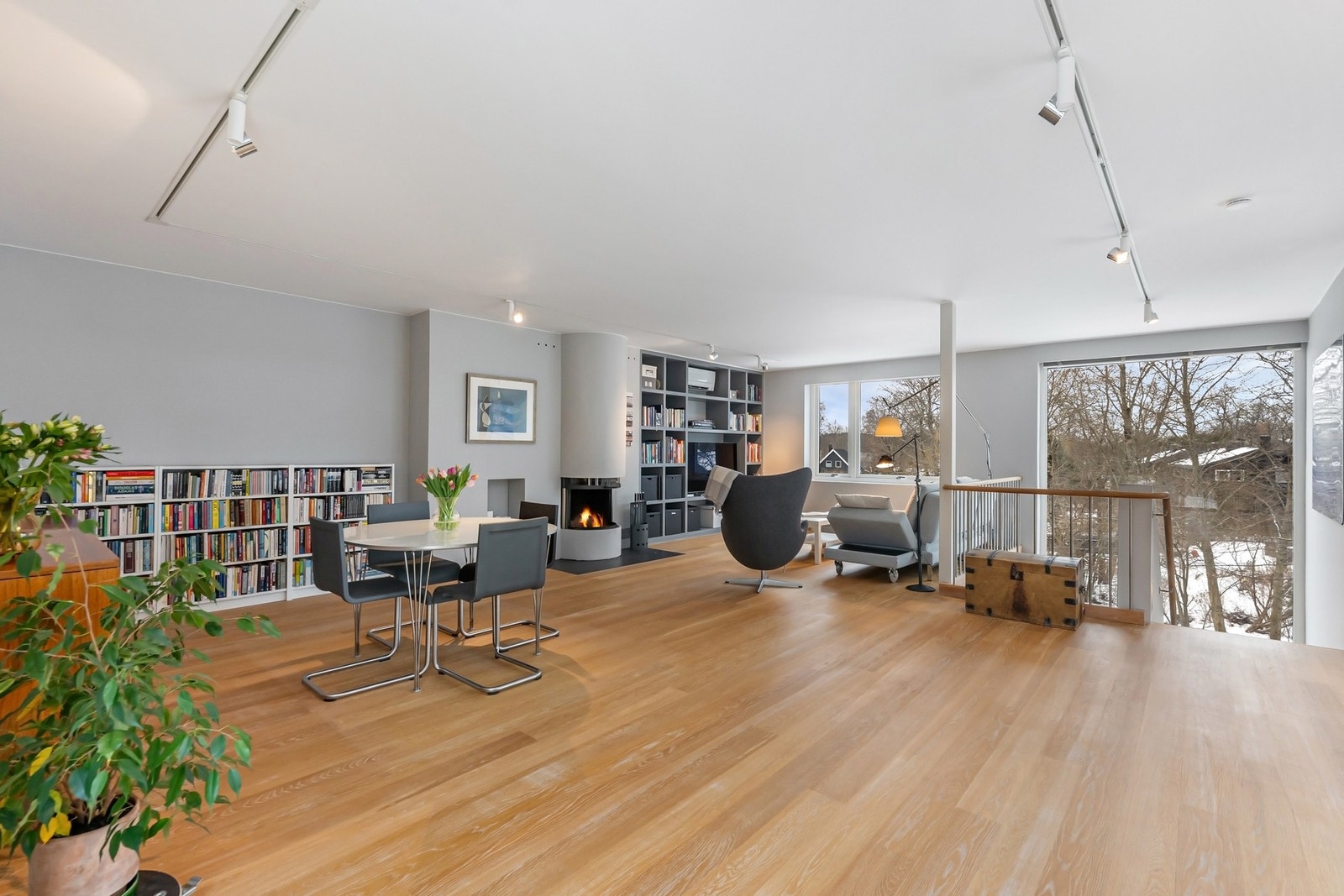 Stor stue Galleribilde