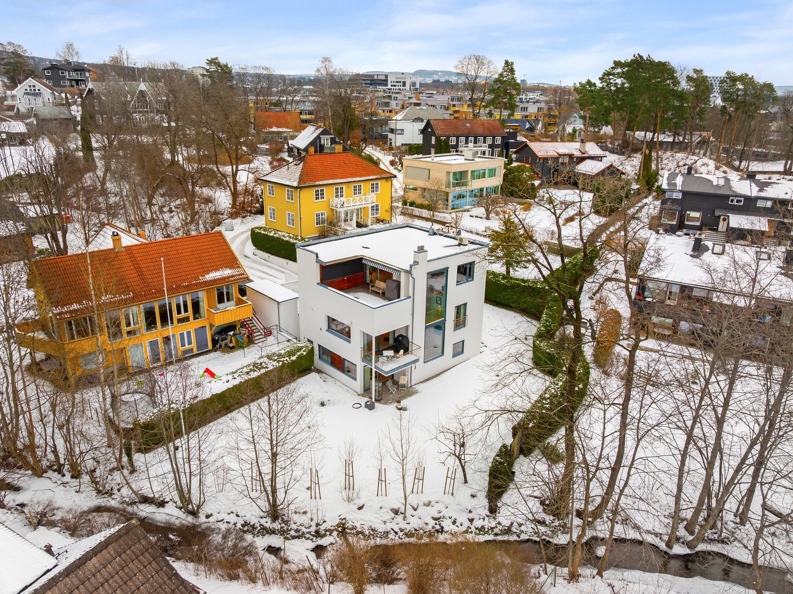 Meget attraktiv enebolig over tre plan på 231 kvm. Galleribilde