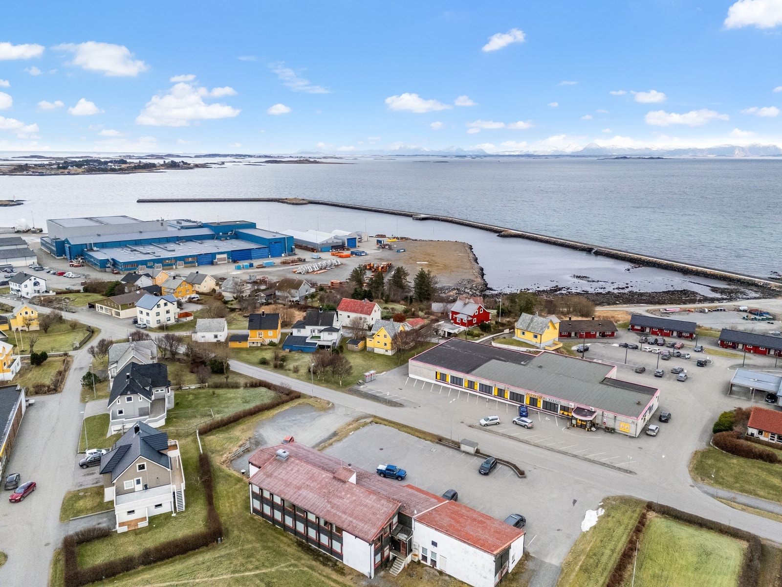 Dronebilde av området Galleribilde