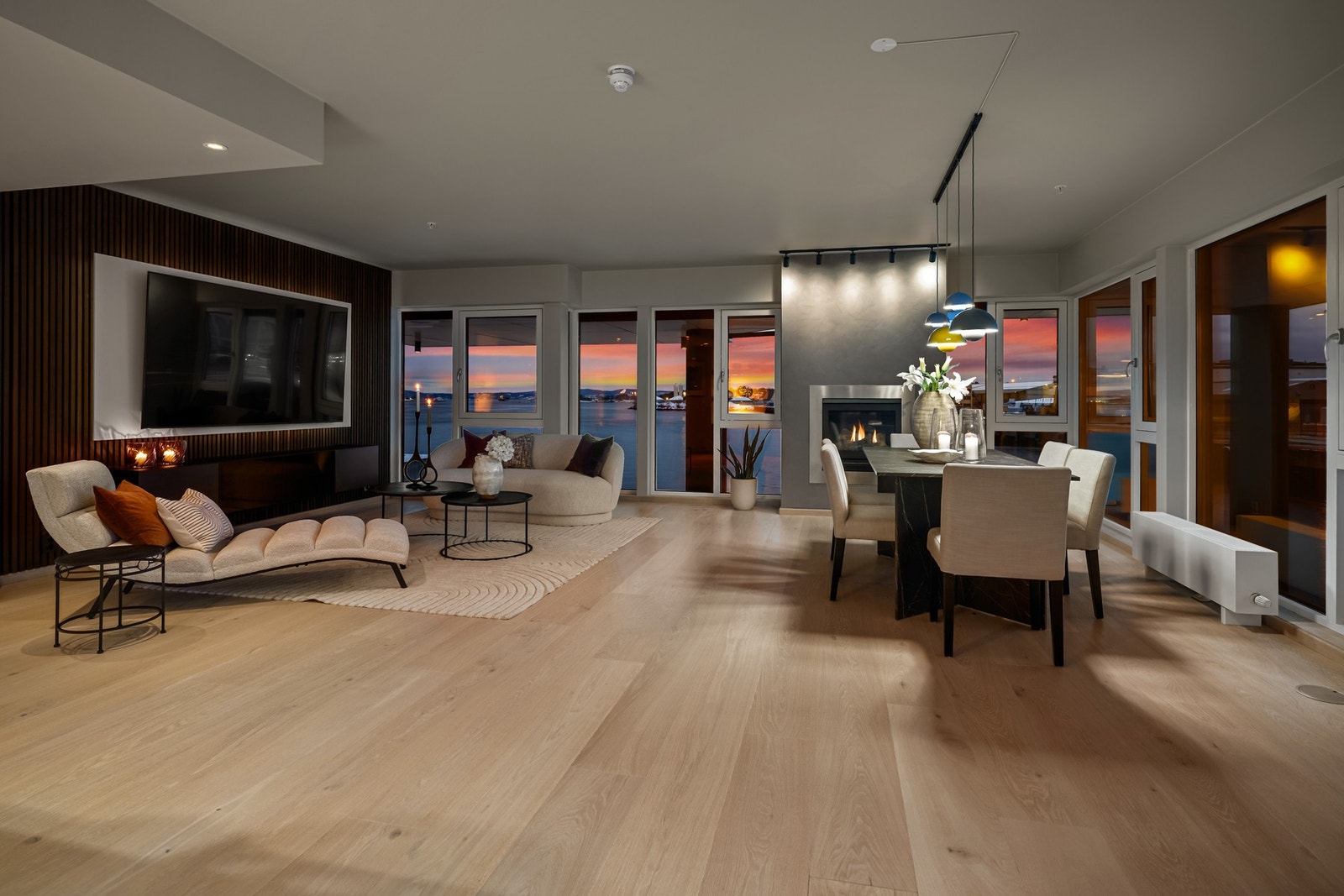 Velkommen til Dyna Brygge 5! Presentert av Siamak Ebrahimi i Eie Galleribilde