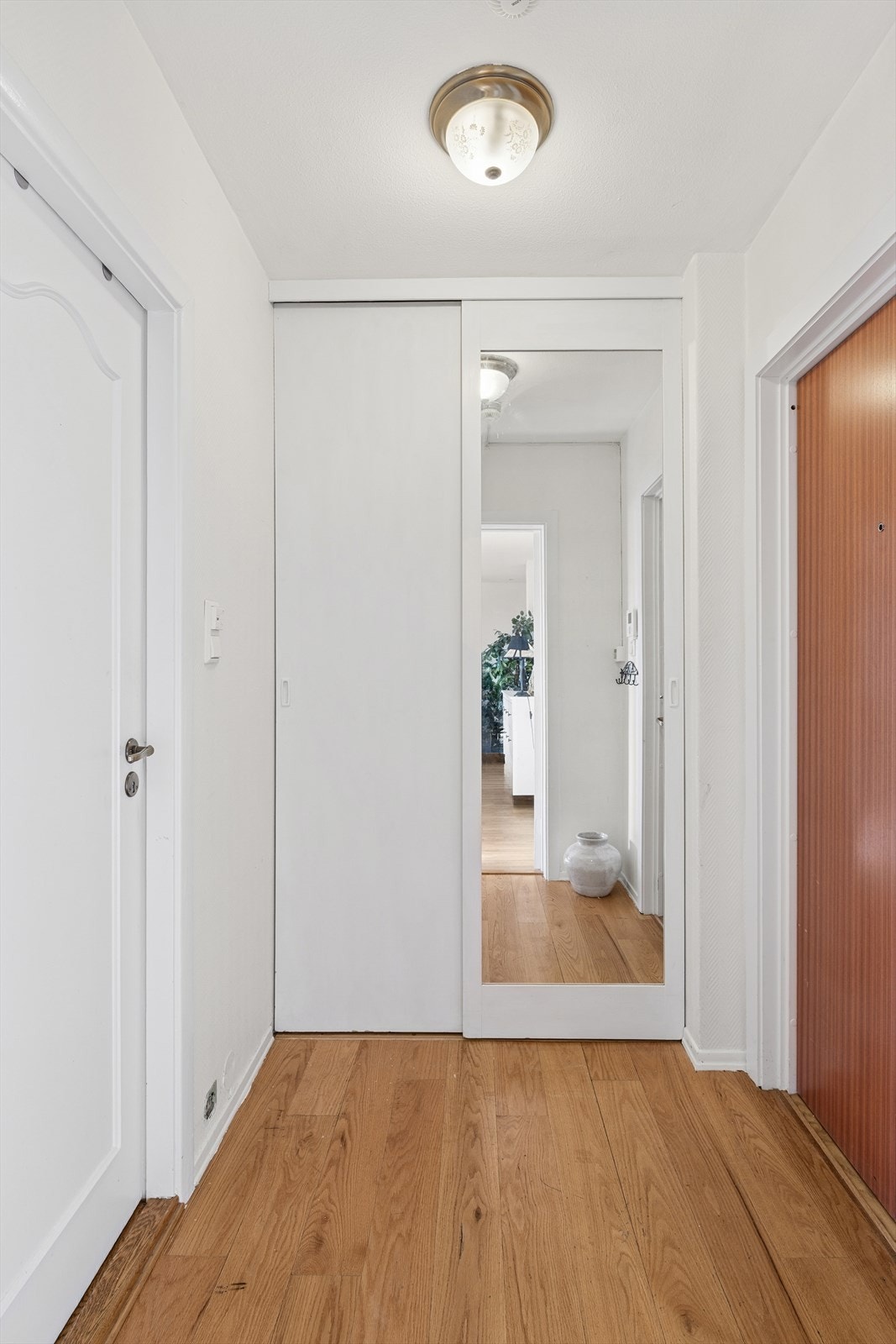 God plass til å henge fra seg Galleribilde