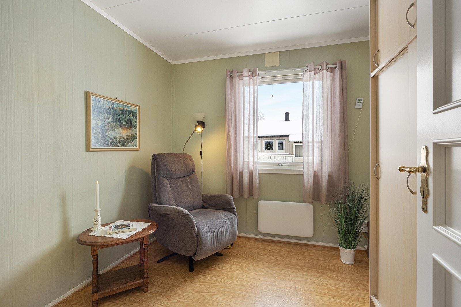 Det er garderobeløsning på alle soverommene. Galleribilde