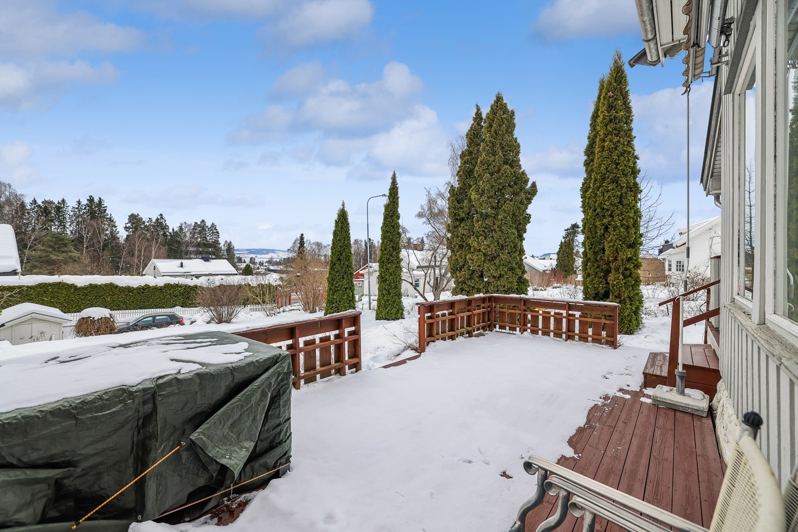 Terrassen er et flott uterom for sosiale sammenkomster og avslapning. Galleribilde