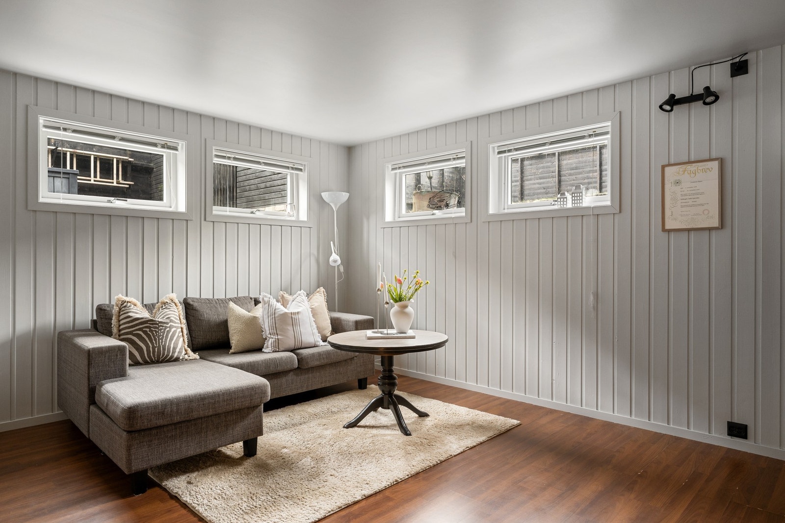 Leiligheten er utleid i dag for kr. 11.000,- inkl strøm pr måned Galleribilde