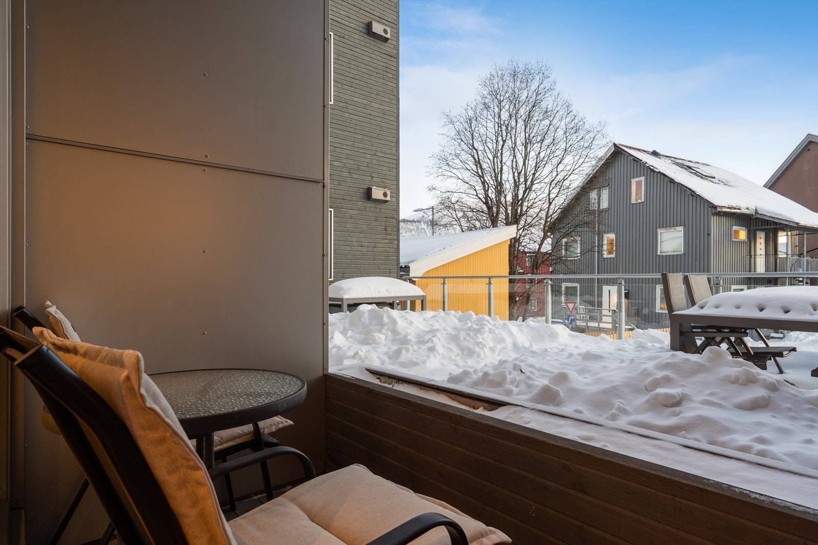 Her er det plass til et koselig cafésett. Galleribilde