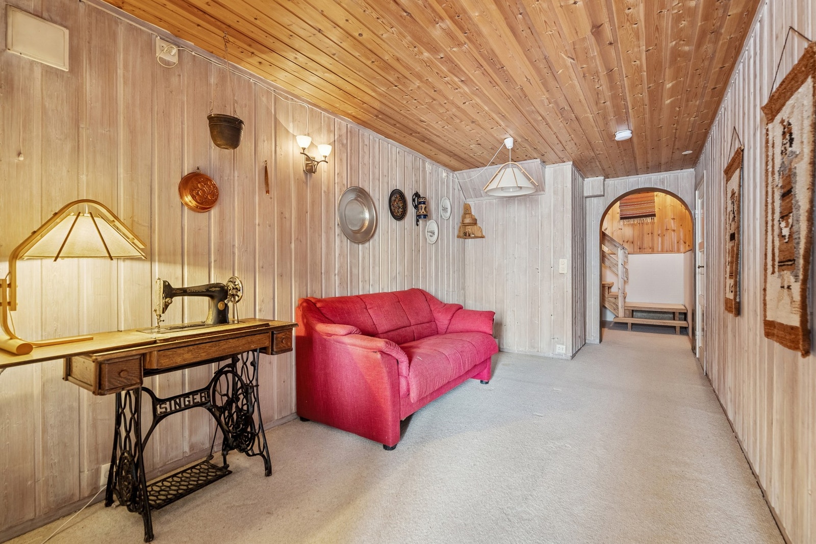 Romslig hall Galleribilde