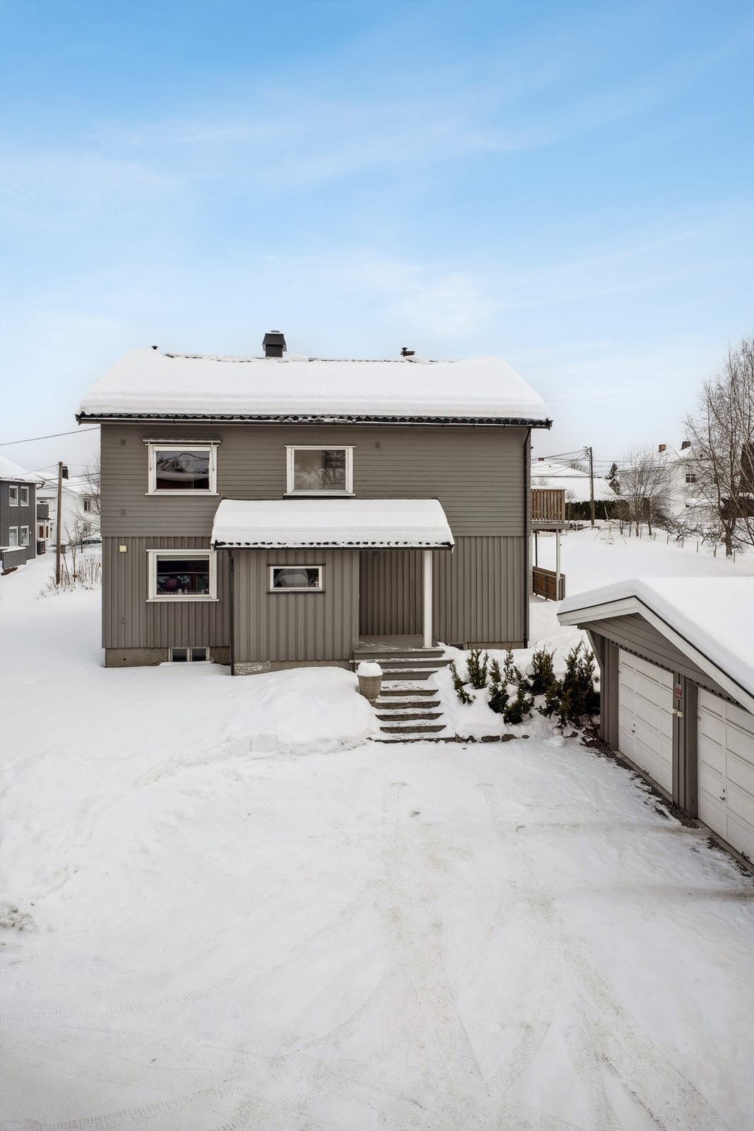 Biloppstillingsplass i felles garasje fra 2004. Galleribilde