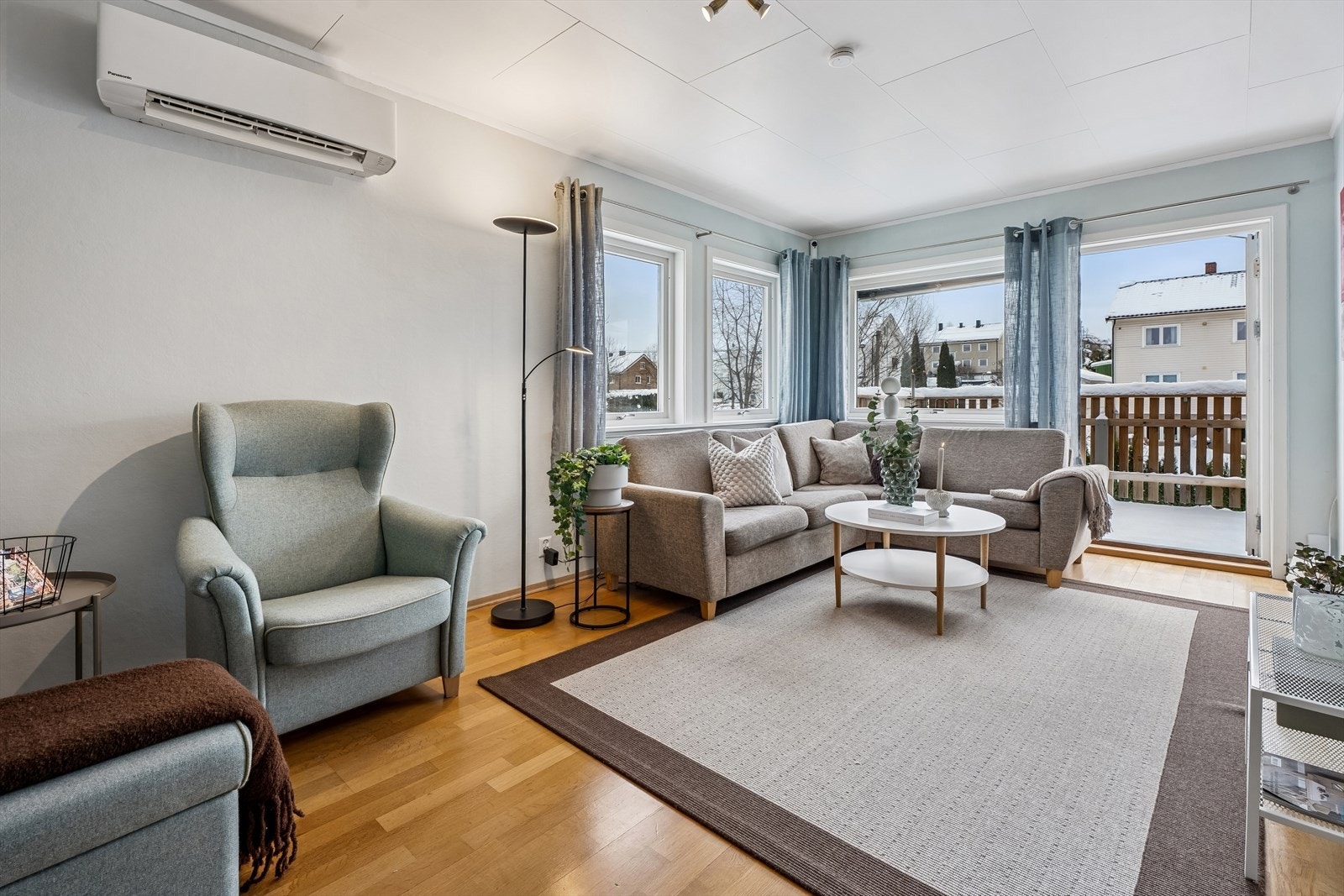 Det er parkett på gulvet. Installert en luft-til-luft varmepumpe fra 2020. Galleribilde