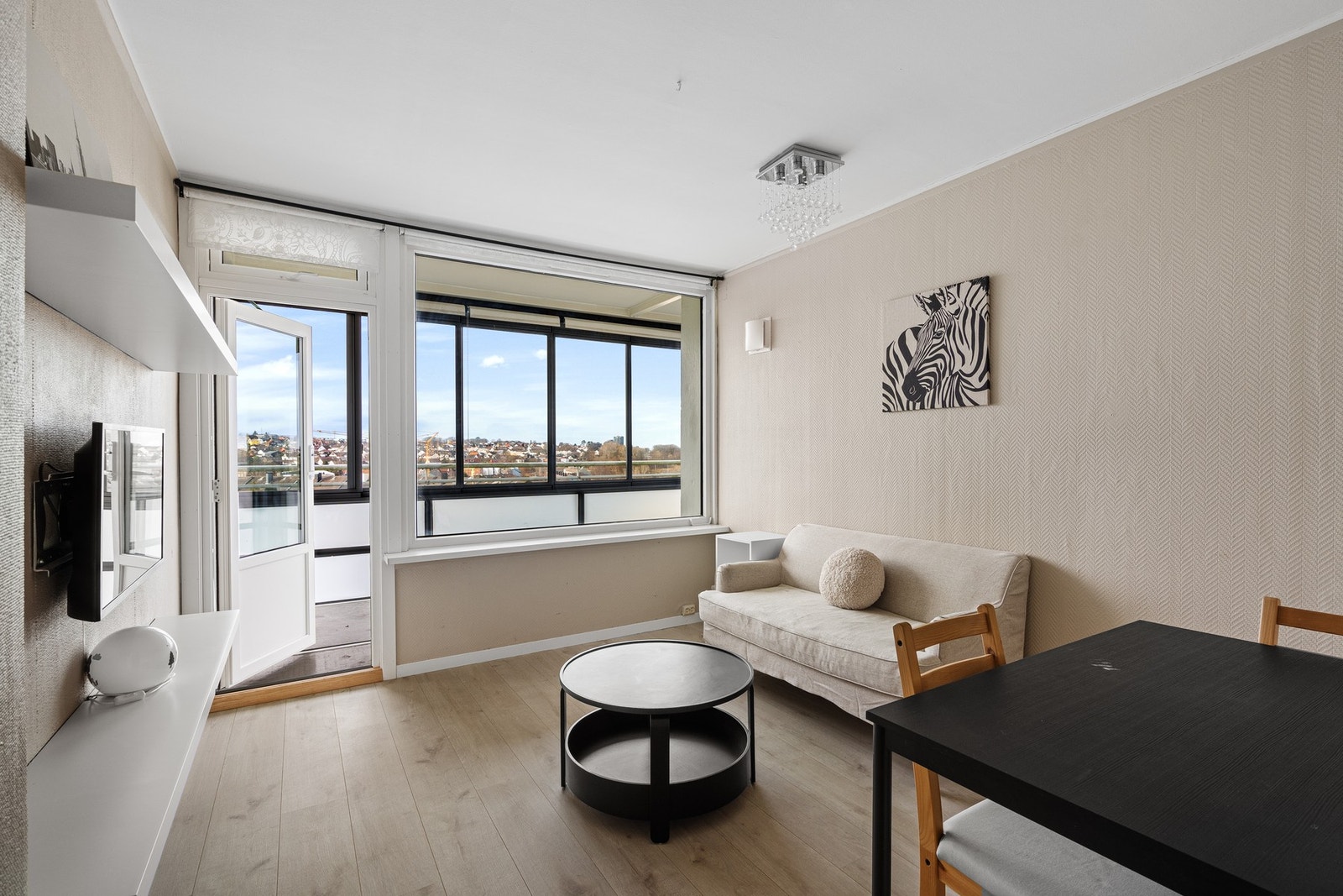 Michael R. Myhre presenterer Hjalmar Johansens gate 28! | Fotograf Arve Gravdal Galleribilde