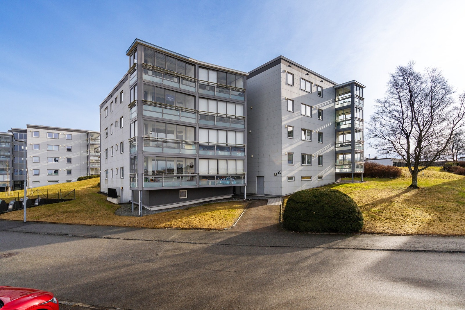 Det er flere flotte turmuligheter i området med blant annet Mosvannet, Vålandsskogen, Vannassen og Sørmarka innen kort avstand. Galleribilde