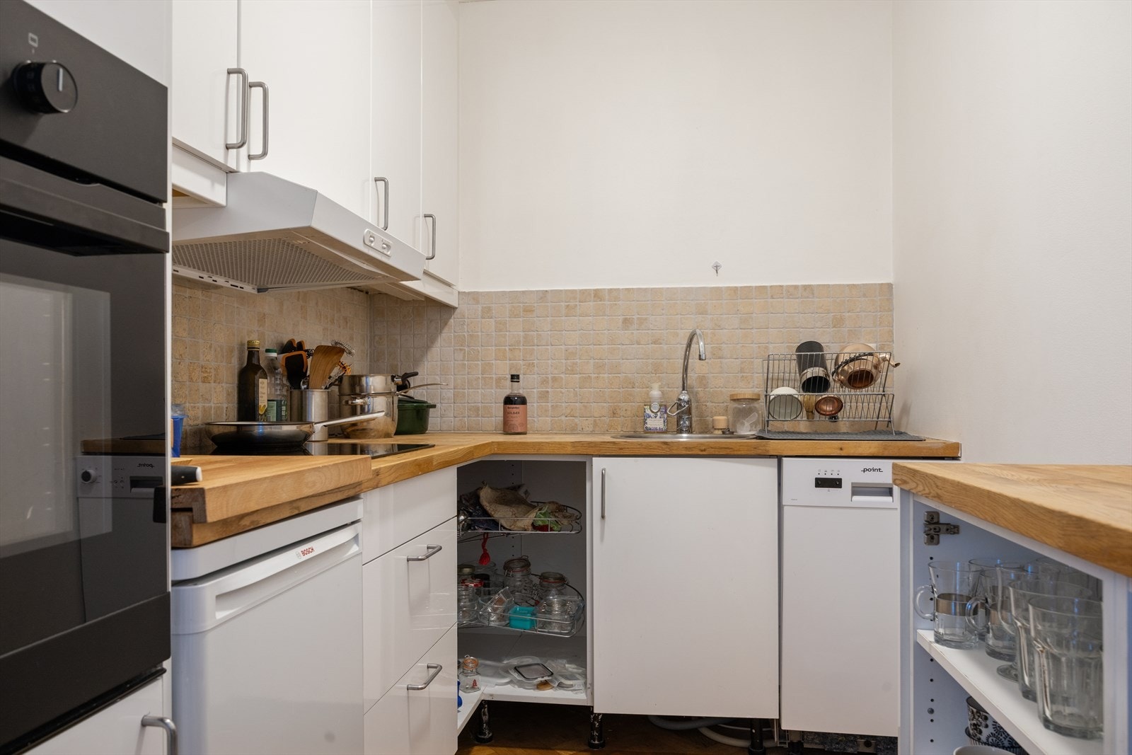 Praktisk og separat kjøkken. Galleribilde