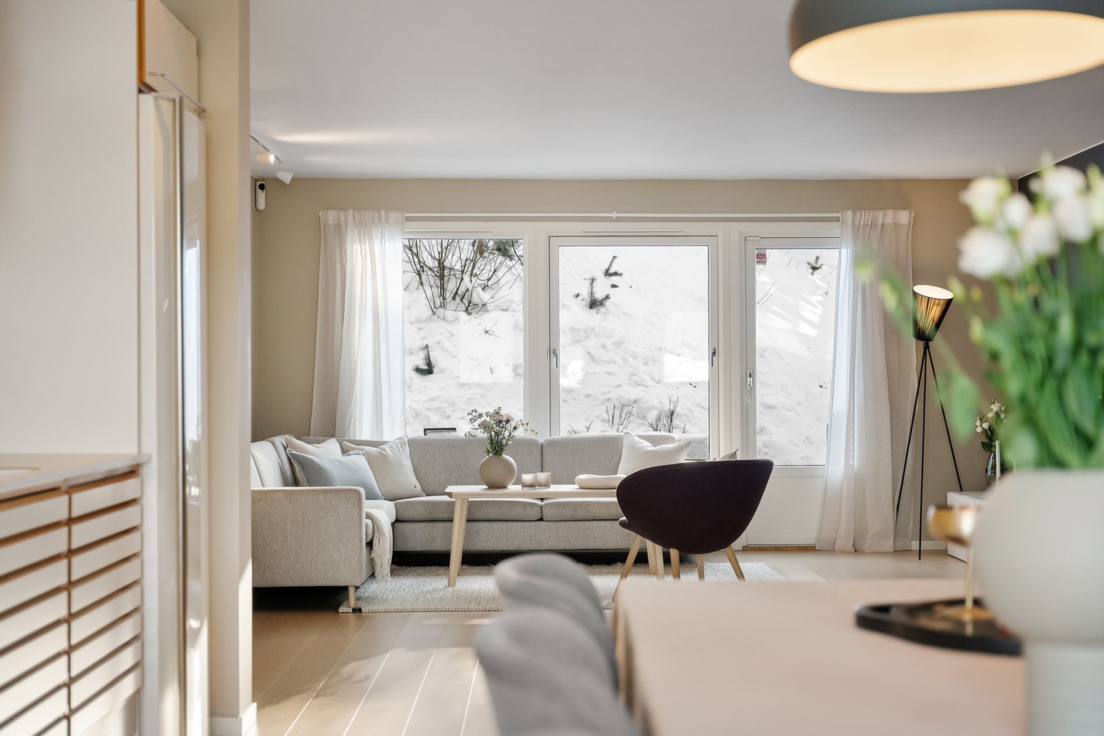 Rekkehuset oppleves lyst og luftig, og har en flott planløsning over 4 plan Galleribilde