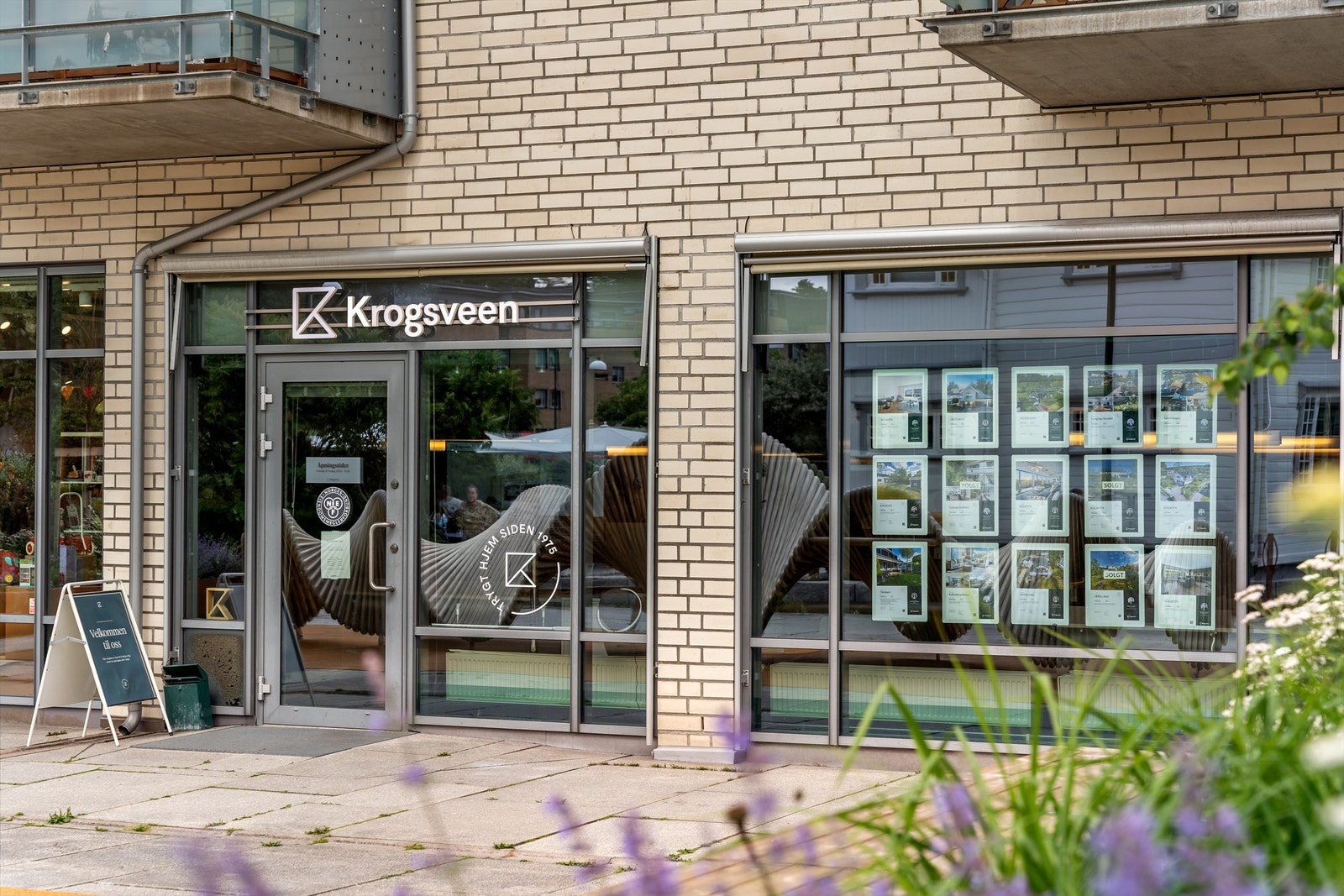 Leiligheten presenteres av Christel Bekkelund ved Krogsveen Kolbotn. Galleribilde