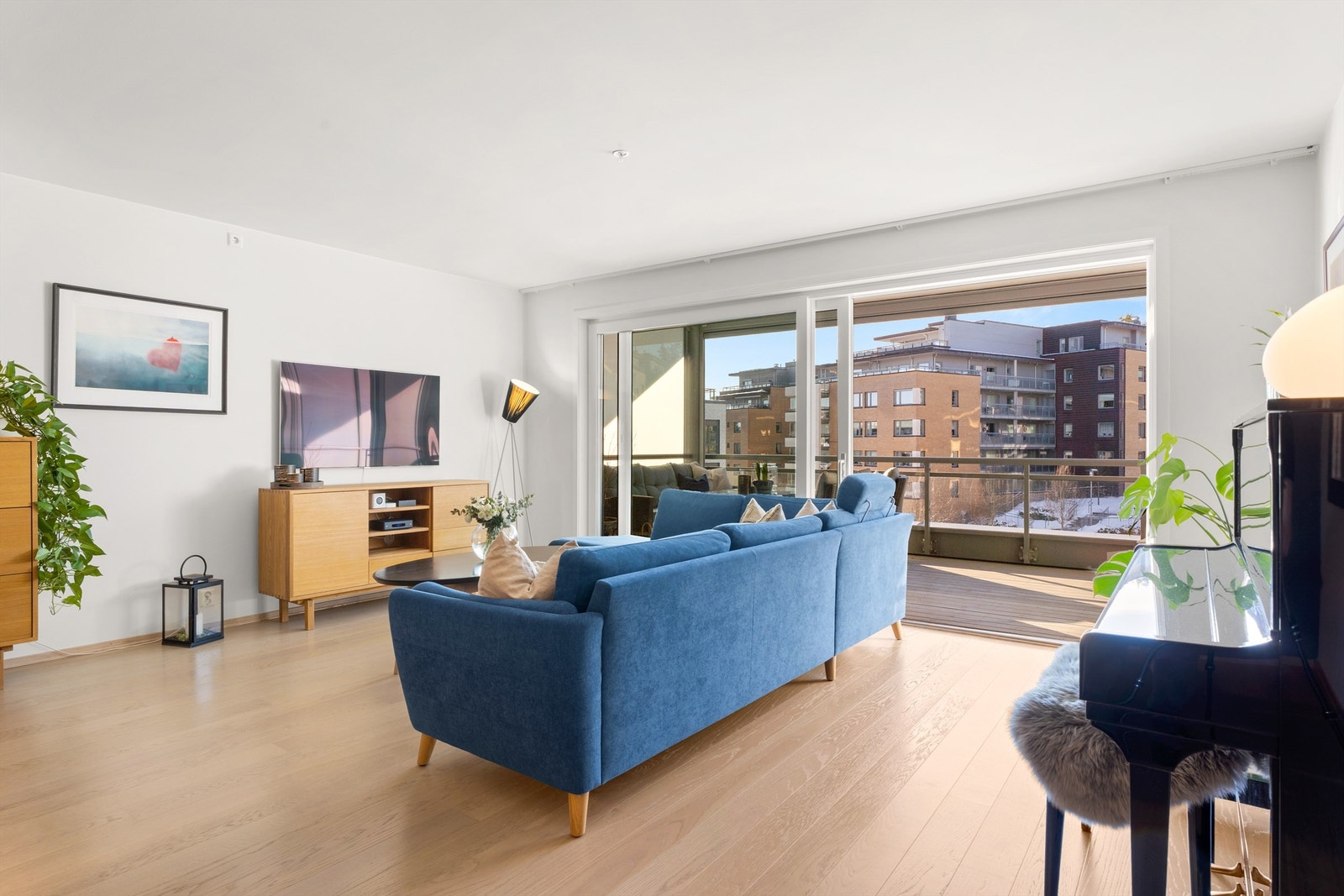 Leilighetens gode planløsning er noe du kommer til å sette pris på i denne boligen! Galleribilde