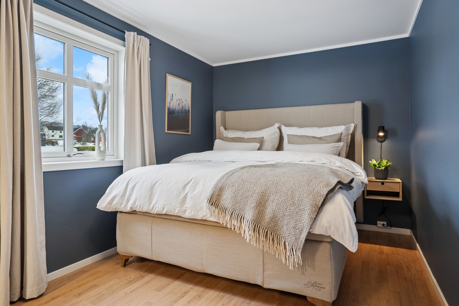 Soverom på 15,5 kvm. Galleribilde