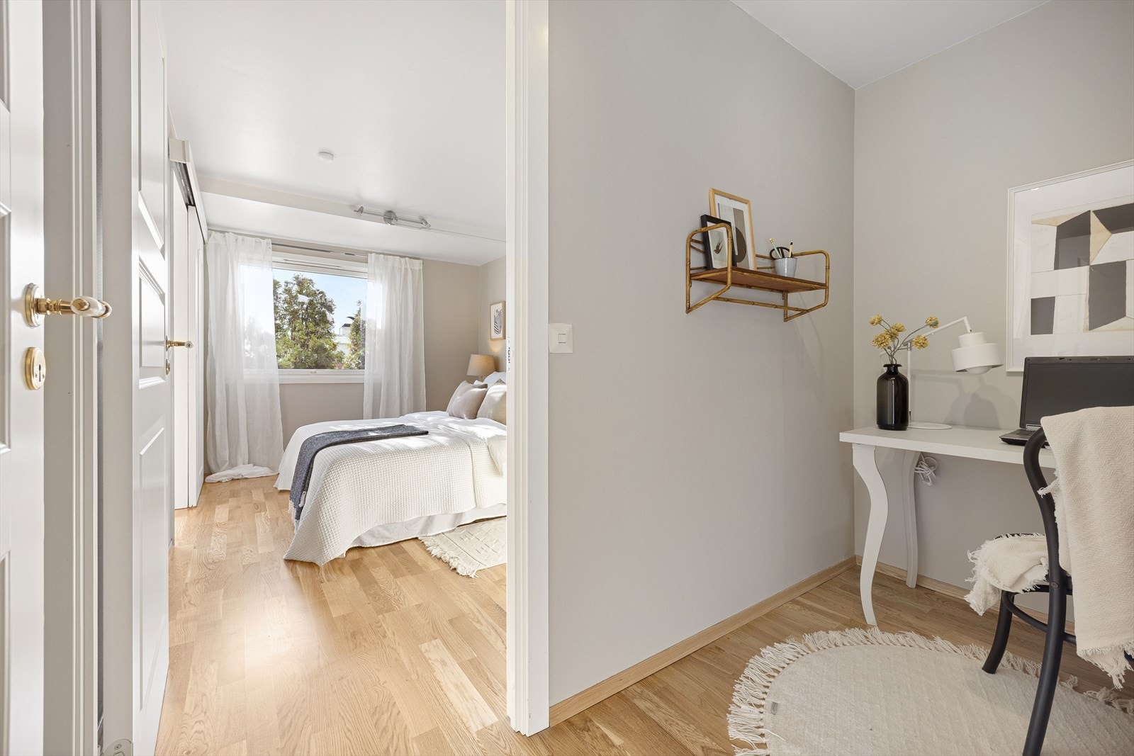 nnredet rom er opprinnelig byggesøkt som kott/bod, men fremstod som ett innredet rom under befaringen, og er derfor omtalt som dette i prospekt og tilstandsrapport. Galleribilde