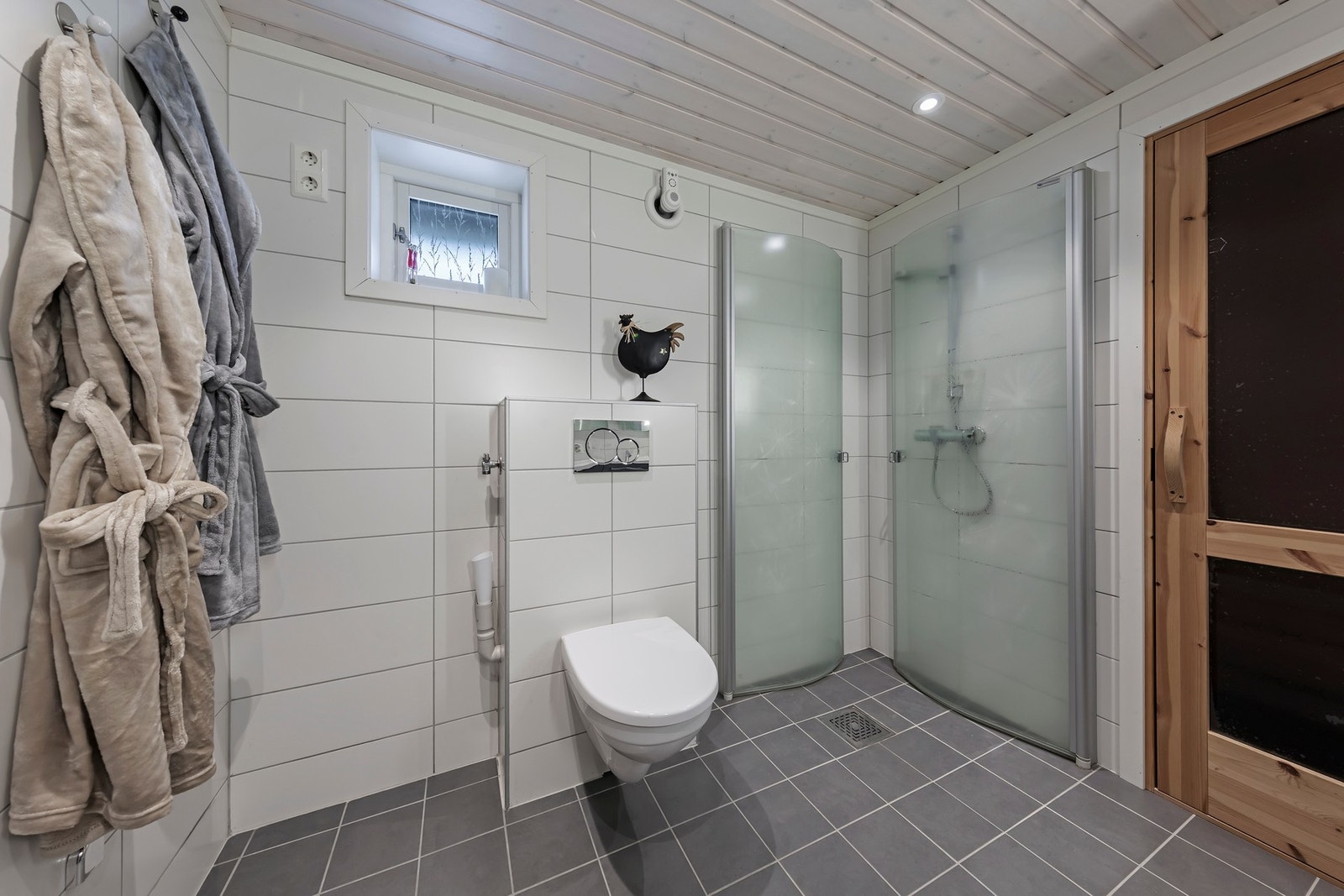 Flislagt bad med varmekabler. Galleribilde