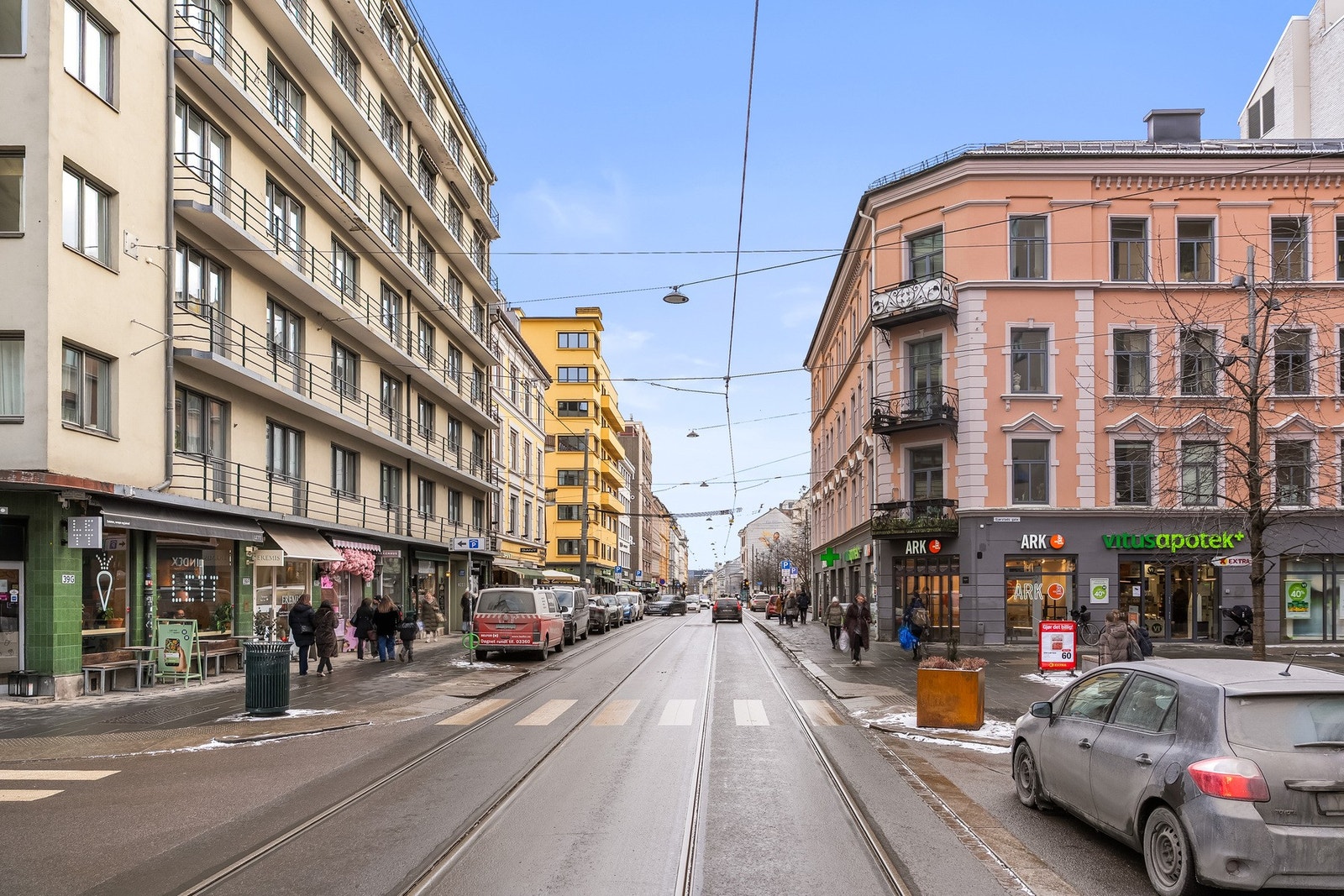 Bogstadveien, byens fineste handlegate, ligger bare to kvartaler unna. Galleribilde