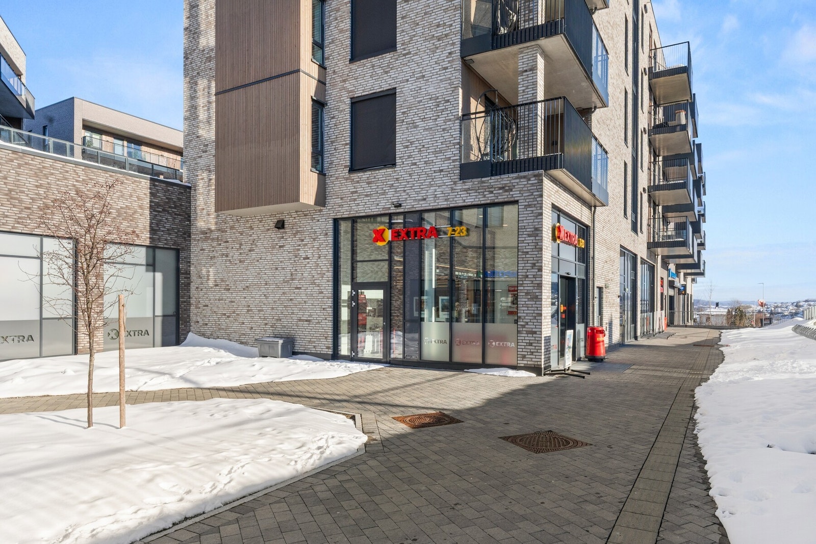 I byggets underetasje er det Coop Extra og Apotek. Galleribilde