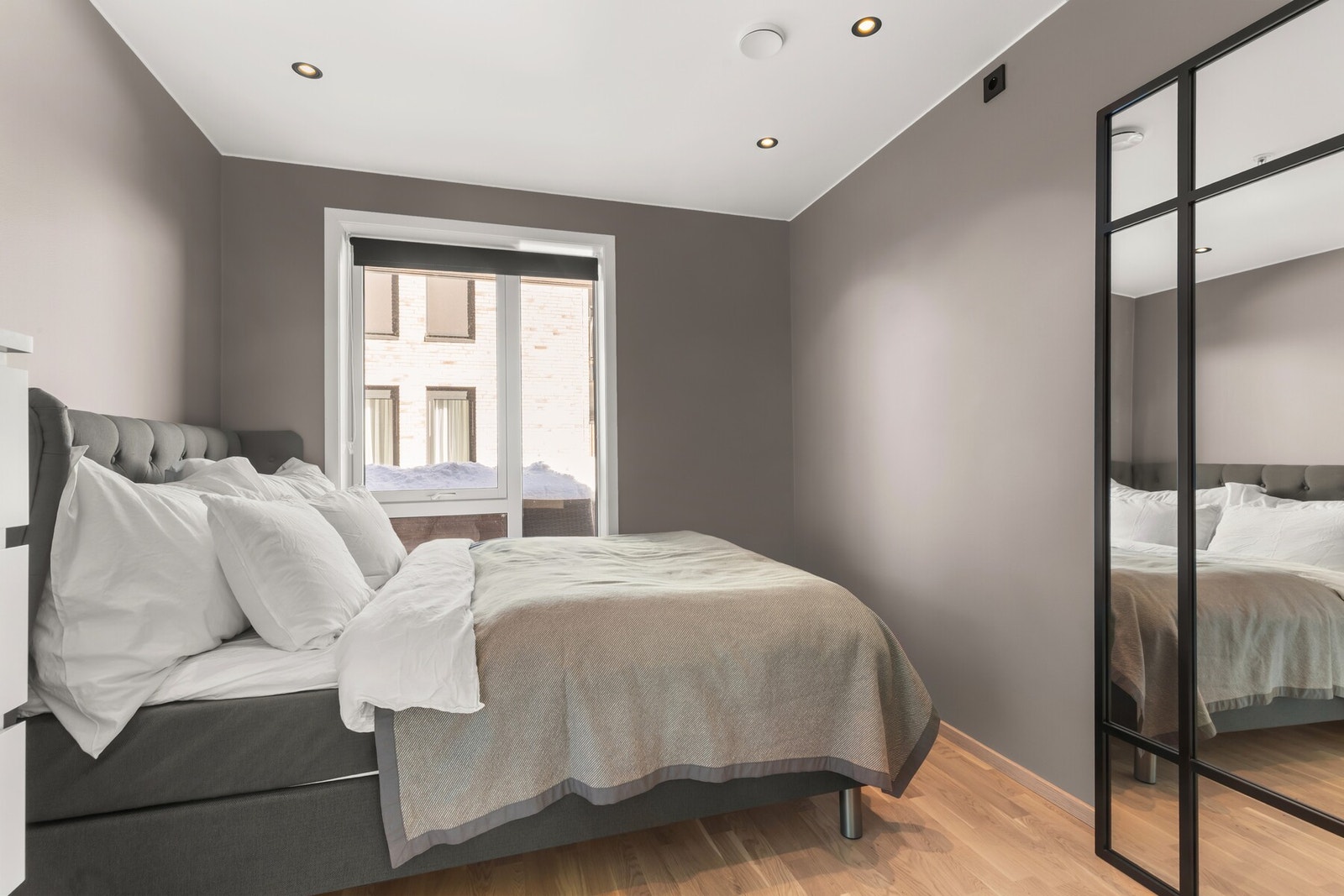 Soverom 2 er også av god størrelse. Galleribilde